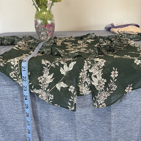 BCBG Maxazria Women’s Size S Sheer Green/White Coverall - Picture 5 of 6